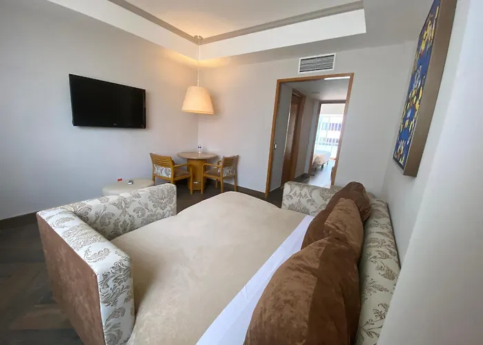 Aparthotel Del Angel 4*