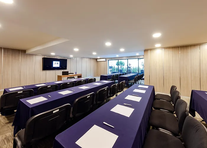 Del Angel Aparthotel