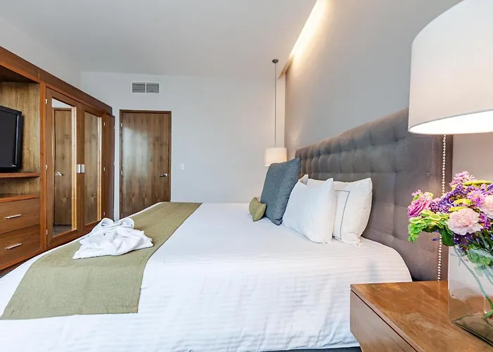 Del Angel Aparthotel 4*